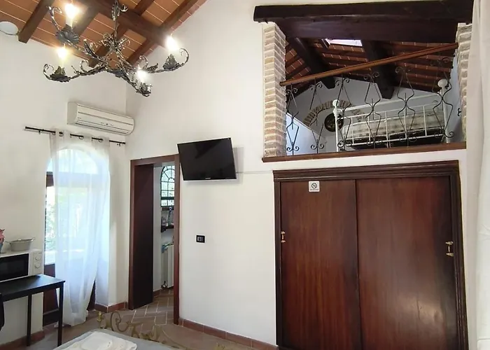 Il Quercetino Di Momo Bed & Breakfast 3*